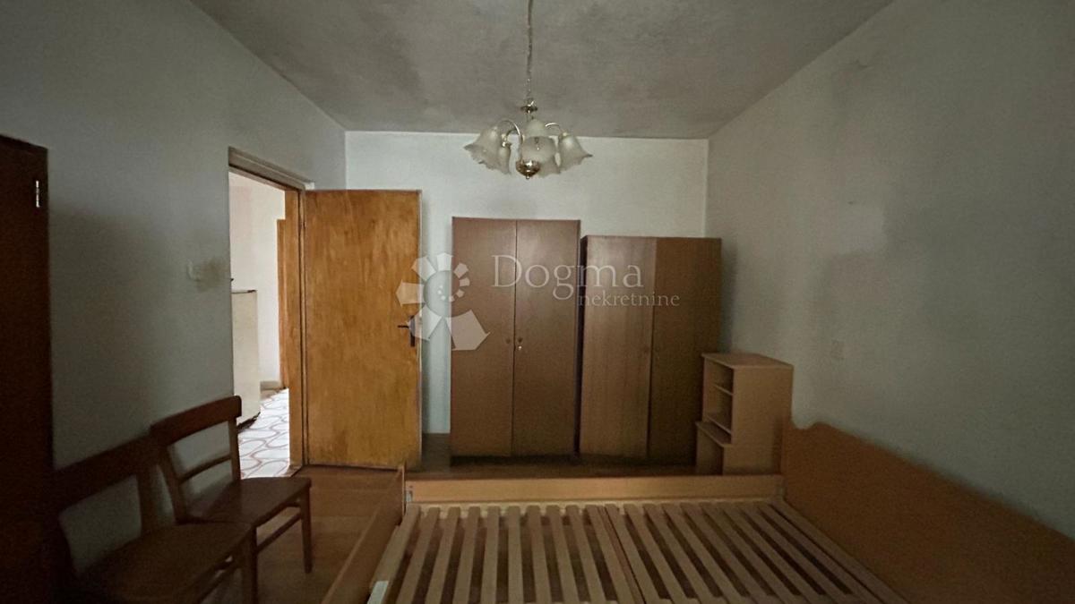 Una casa da ristrutturare con terrazza da cui non vorrai più andare!