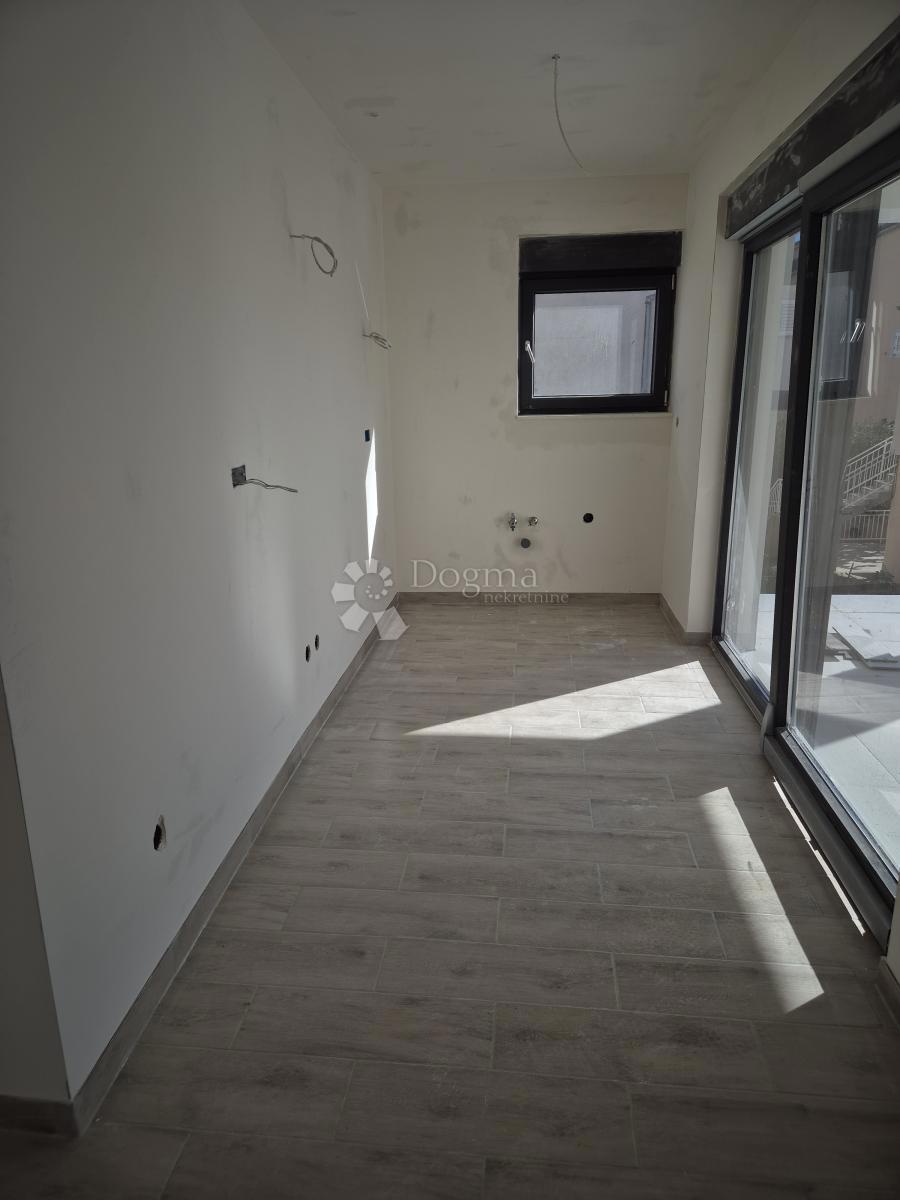 Allogio Crnica, Šibenik, 89,34m2