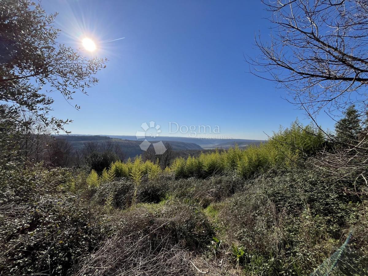 BUIE, TERRENO DALLA VISTA UNICA
