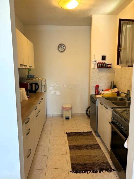 Casa di famiglia a Novi Bokanjac OCCASIONE