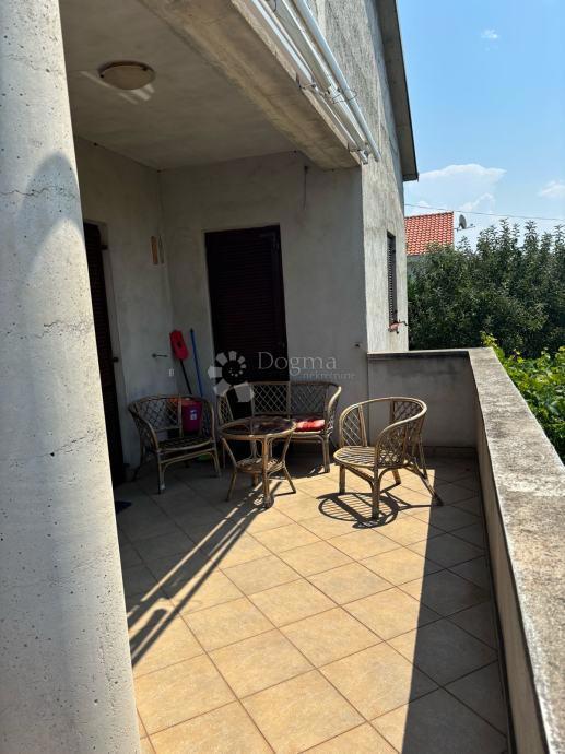 Casa di famiglia a Novi Bokanjac OCCASIONE