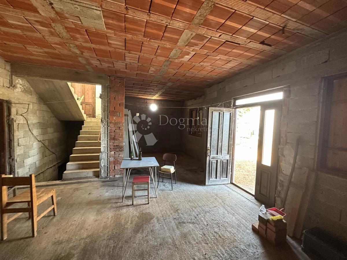 Casa Medak, Gospić - Okolica, 200m2