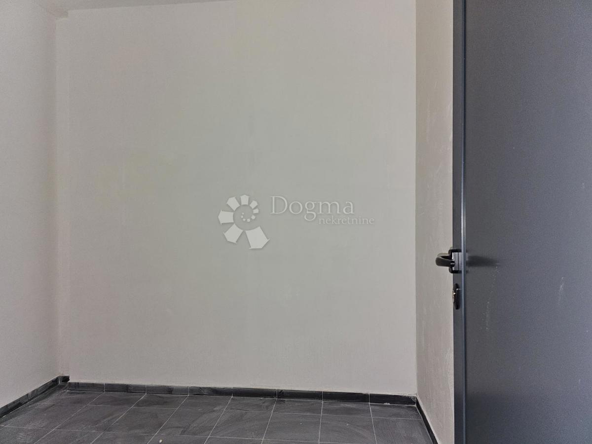 Nuovo edificio di alta qualità con vista sul mare