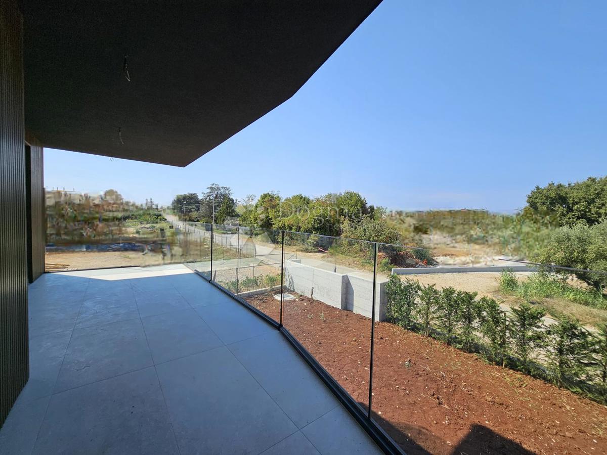 Nuovo edificio di alta qualità con vista sul mare