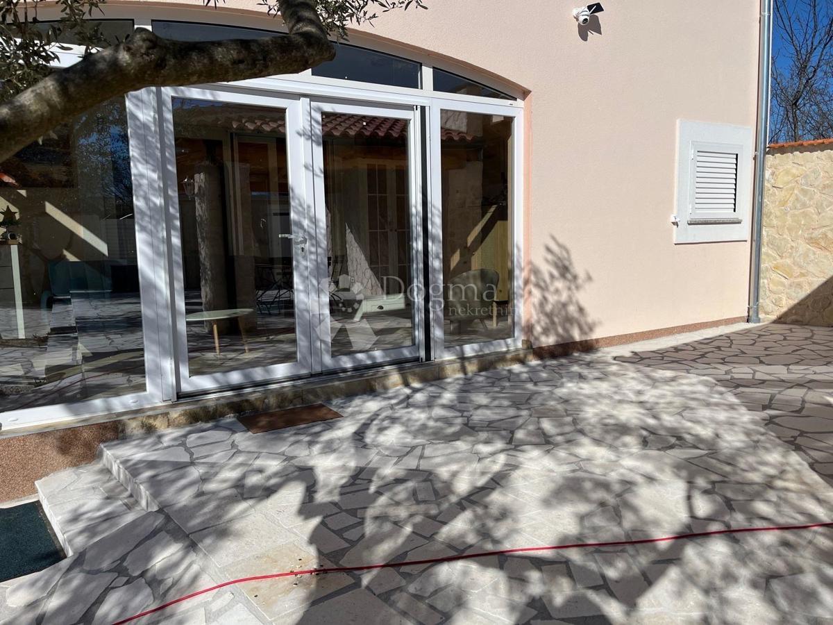 Allogio Čista Mala, Vodice, 127m2