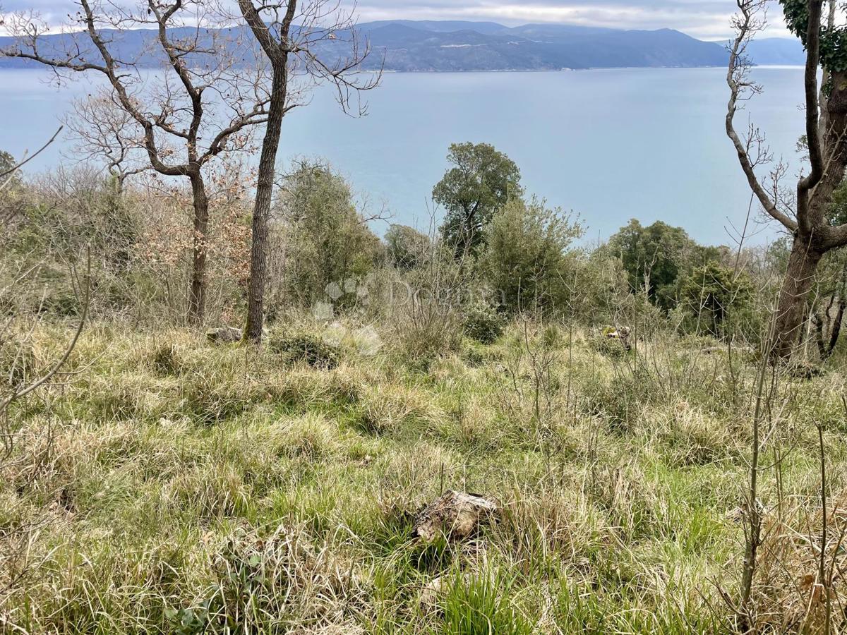 Terreno edificabile con vista sul Golfo del Quarnero