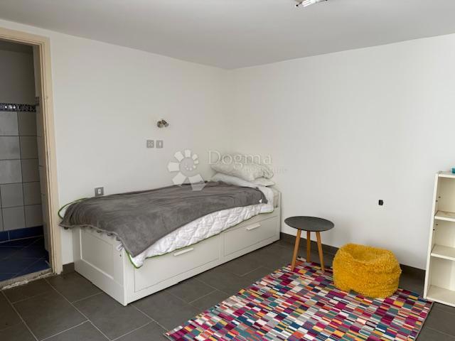 Casa Trsat, Rijeka, 83,88m2