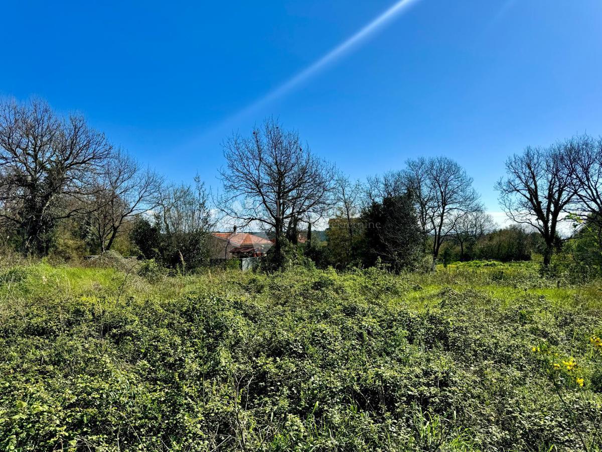 Terreno edificabile Valtura, Ližnjan, 521m2