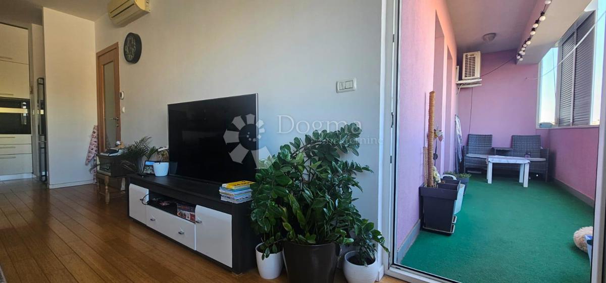 Allogio Centar, Pula, 71m2