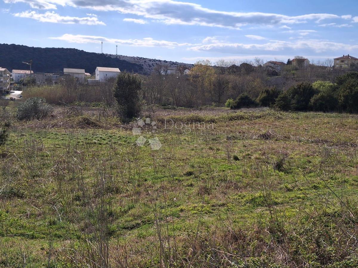 Terreno edificabile Lopar, Rab, 1.336m2