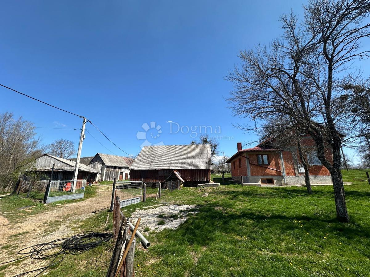 Casa Klanac, Gospić - Okolica, 4.920m2