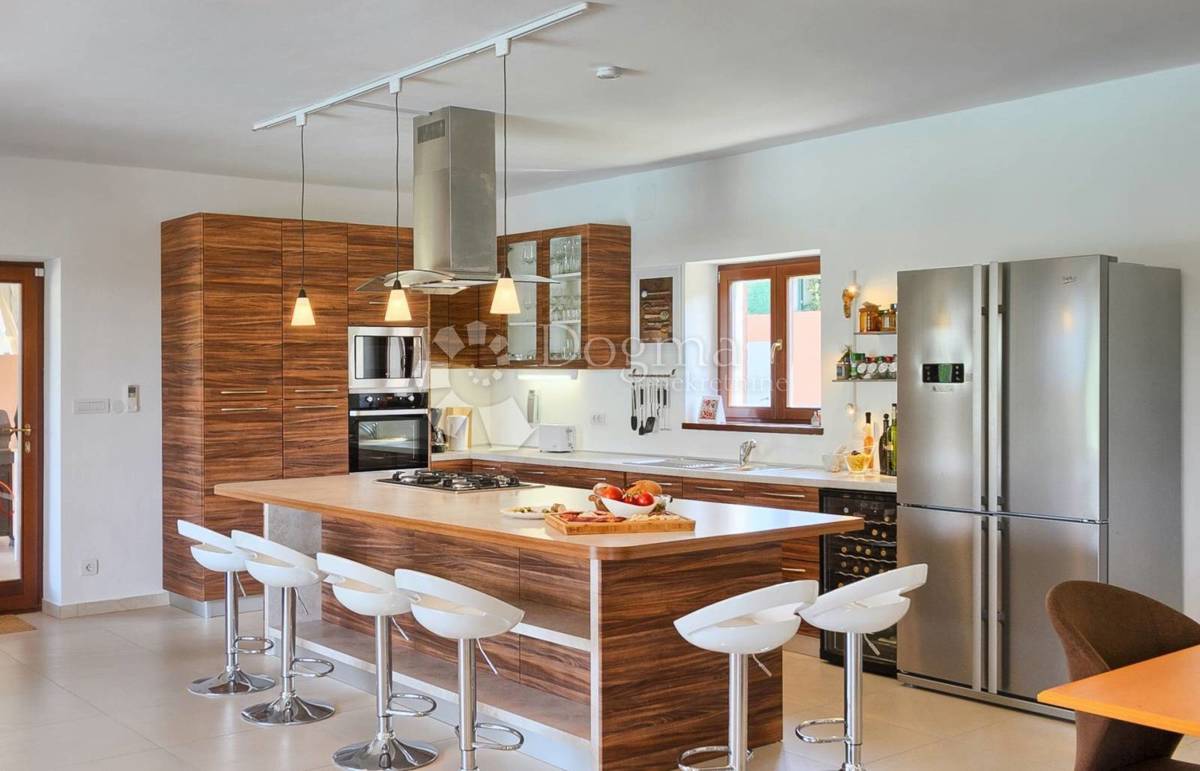 Casa Kringa, Tinjan, 250m2