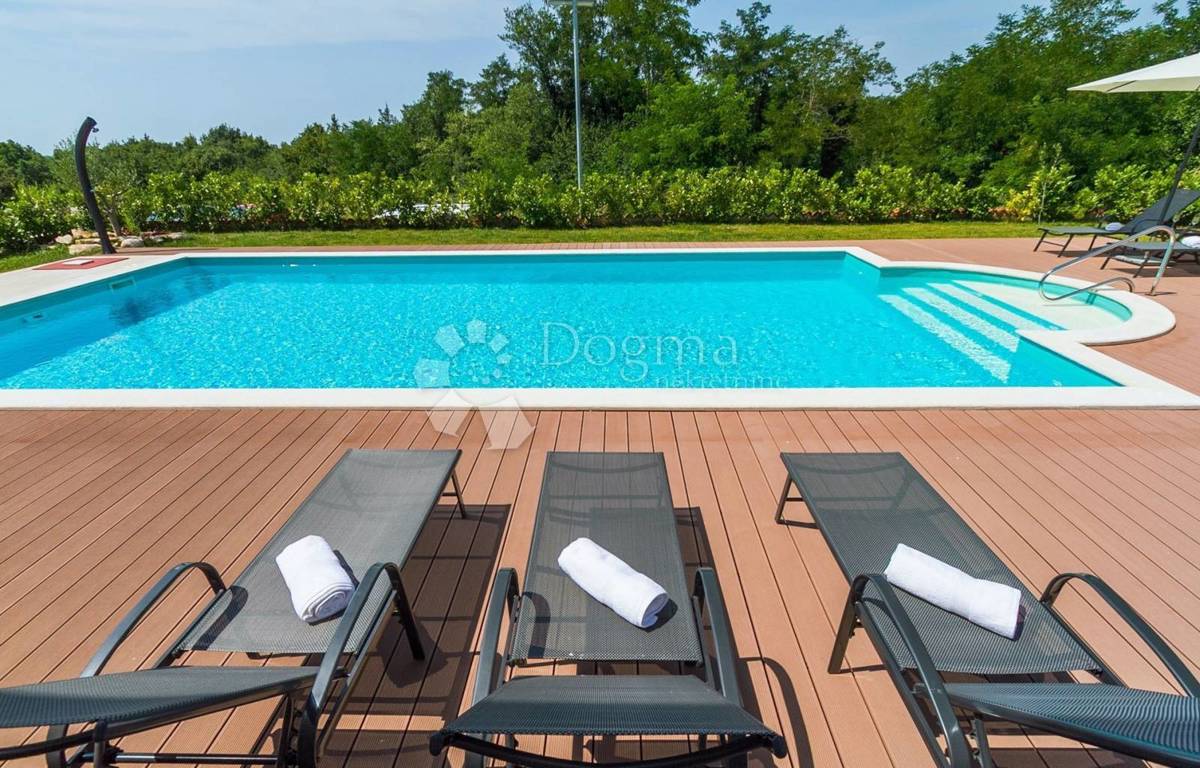 Casa Kringa, Tinjan, 250m2