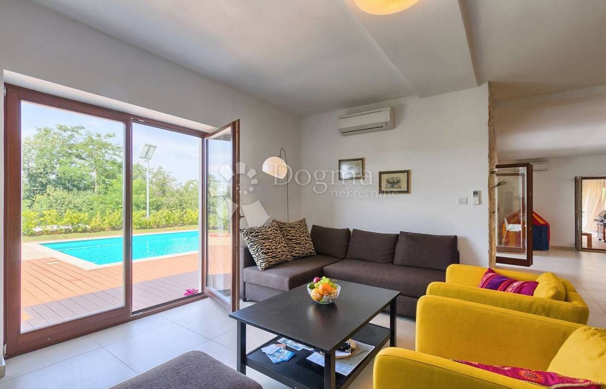 Casa Kringa, Tinjan, 250m2