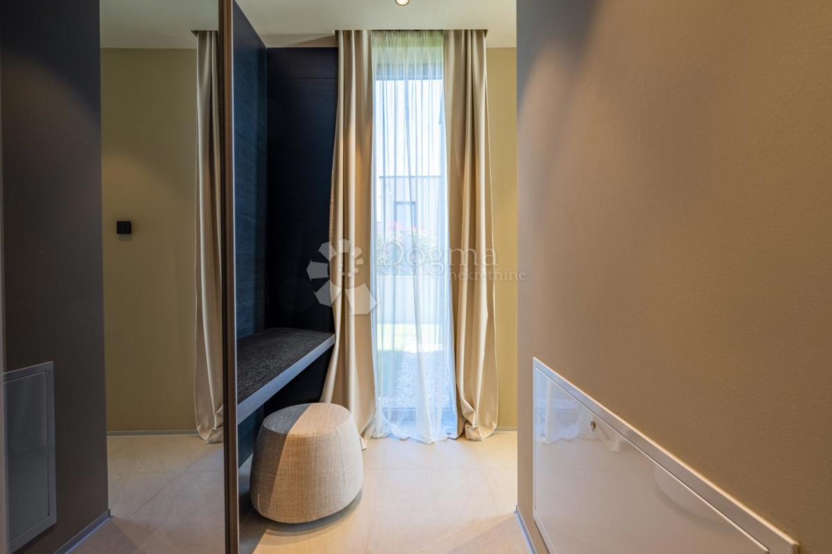 Villa esclusiva smart home, completamente attrezzata, con vista aperta