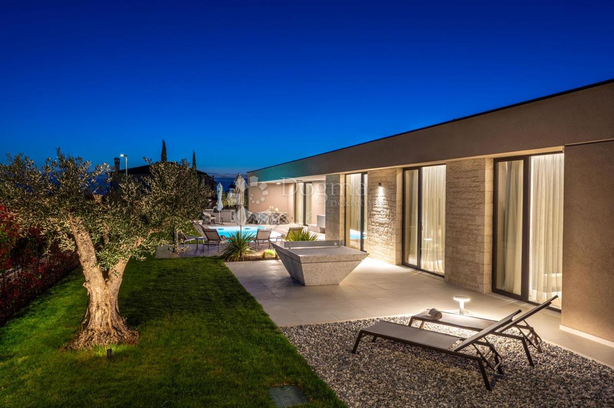 Villa esclusiva smart home, completamente attrezzata, con vista aperta