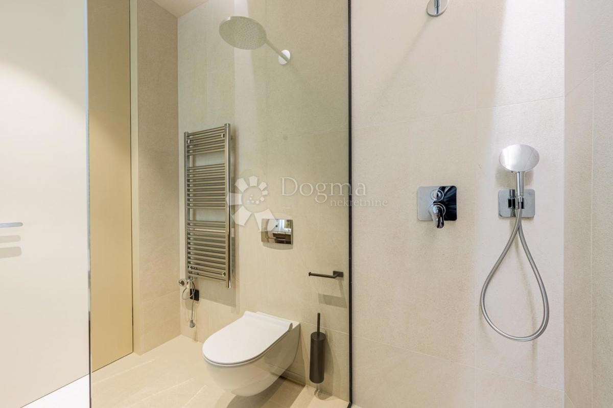 Villa esclusiva smart home, completamente attrezzata, con vista aperta