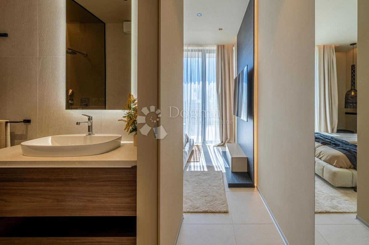 Villa esclusiva smart home, completamente attrezzata, con vista aperta