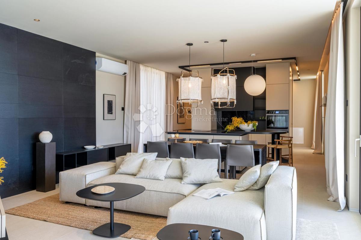 Villa esclusiva smart home, completamente attrezzata, con vista aperta