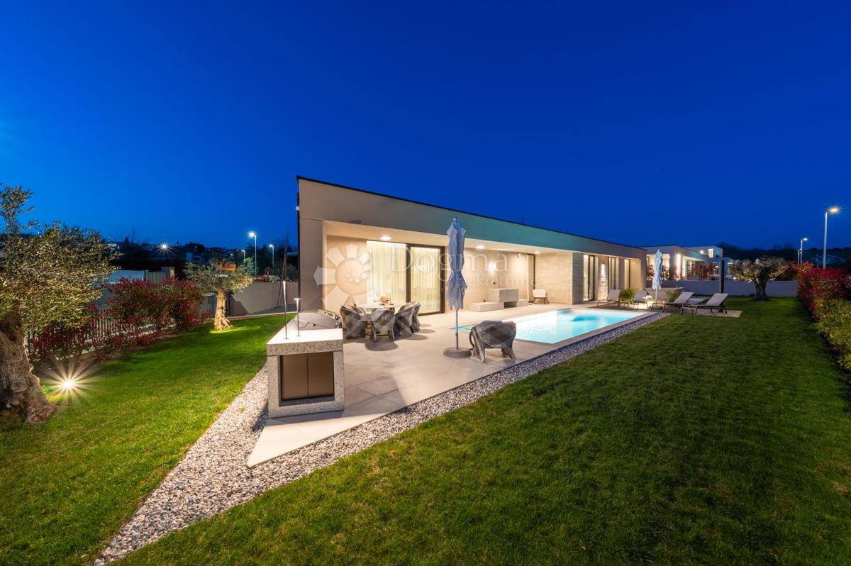 Villa esclusiva smart home, completamente attrezzata, con vista aperta