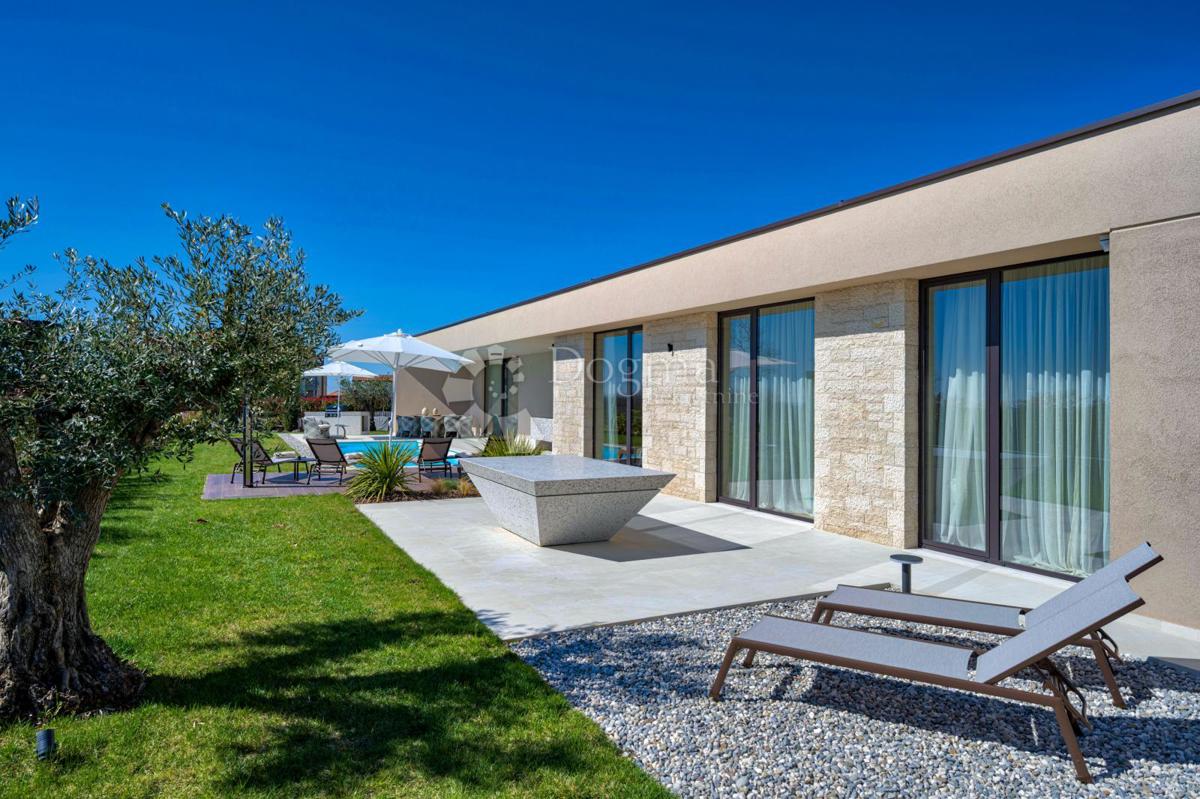 Villa esclusiva smart home, completamente attrezzata, con vista aperta