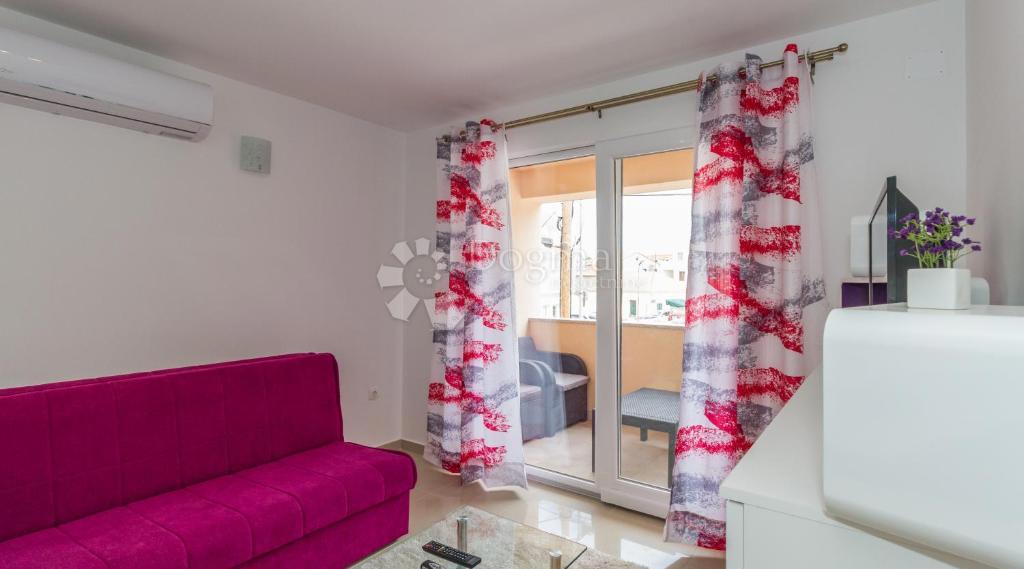 Casa Vodice, Centar, 300m2