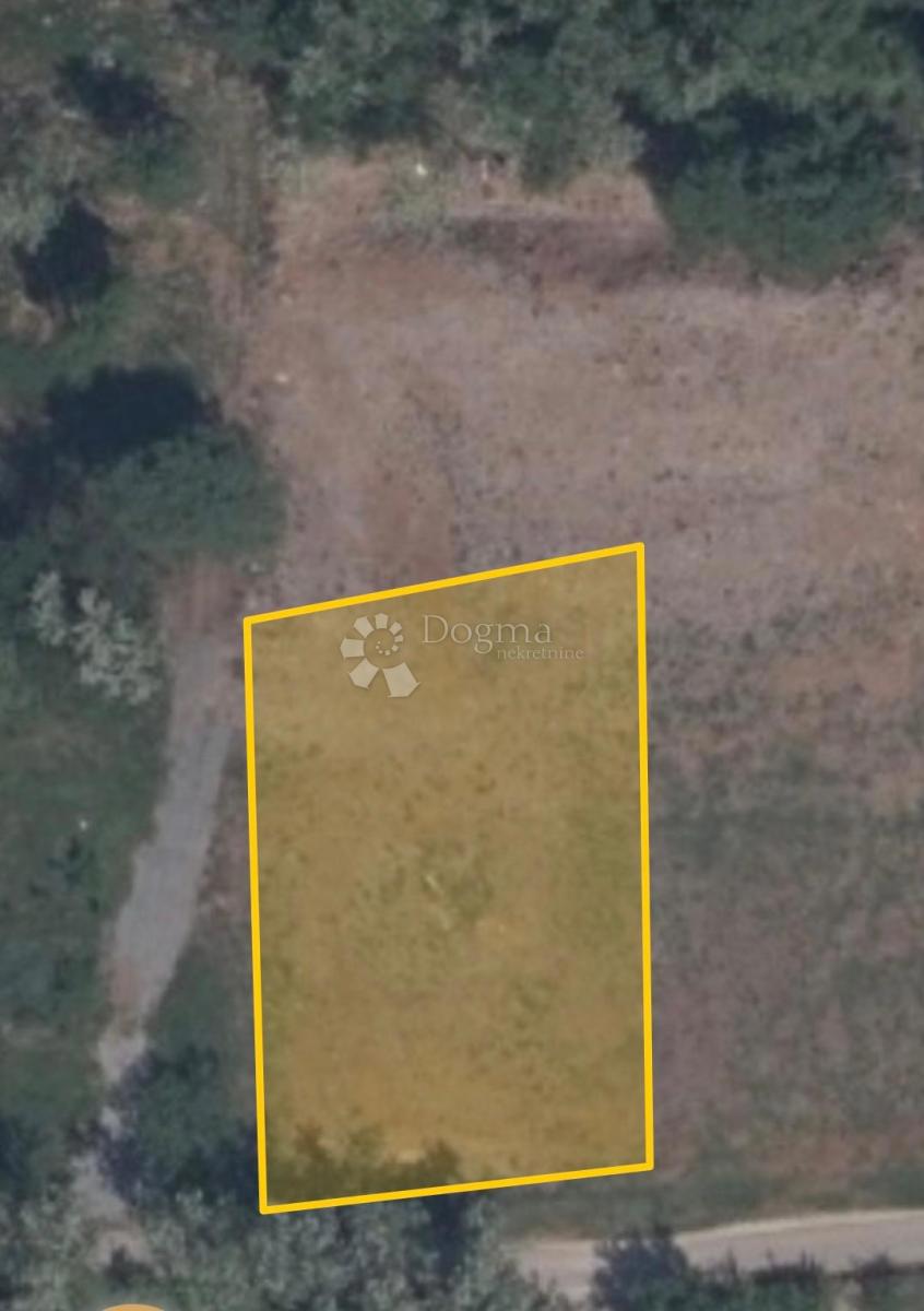 Terreno edificabile Labin, 1.656m2