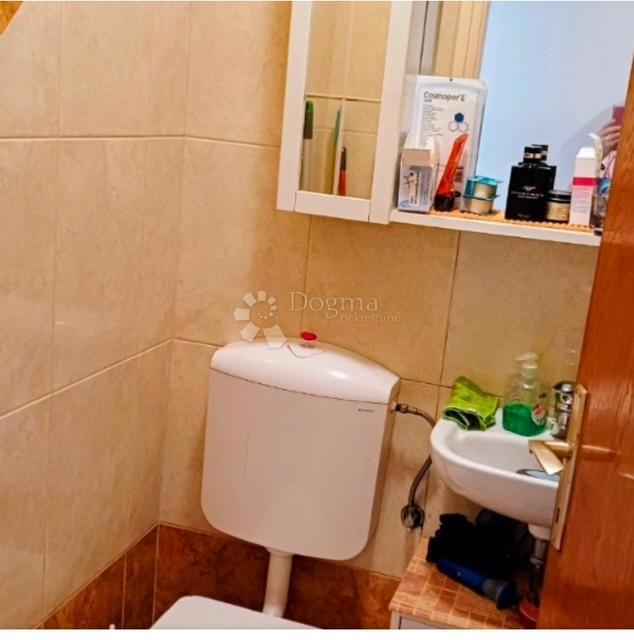 Allogio Pehlin, Rijeka, 74,38m2