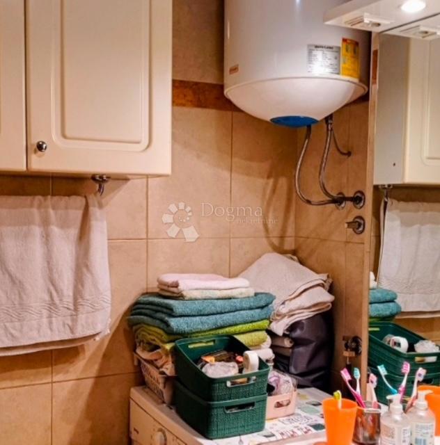 Allogio Pehlin, Rijeka, 74,38m2