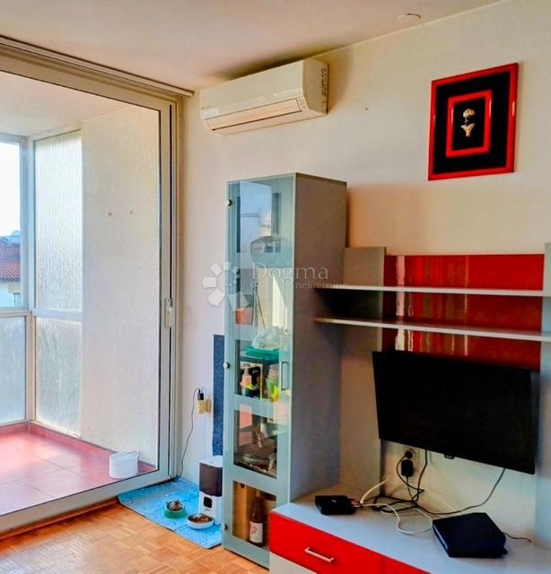 Allogio Pehlin, Rijeka, 74,38m2