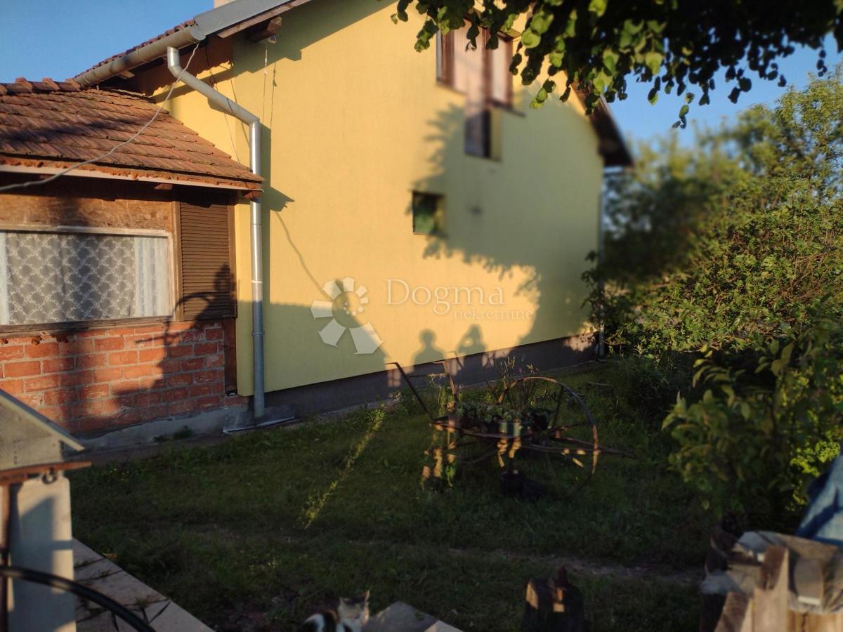 Casa Donja Čemernica, Topusko, 100m2