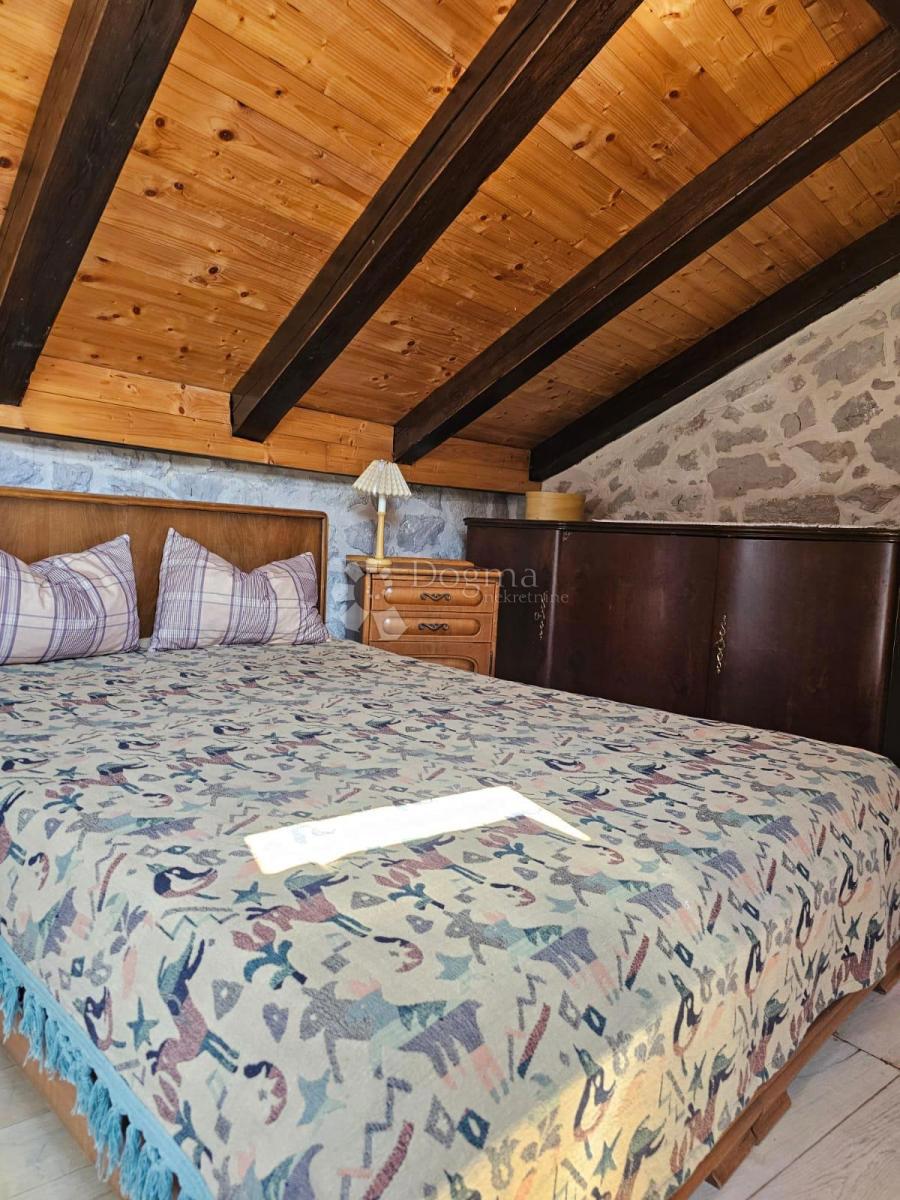 Casa Pirovac, 14m2