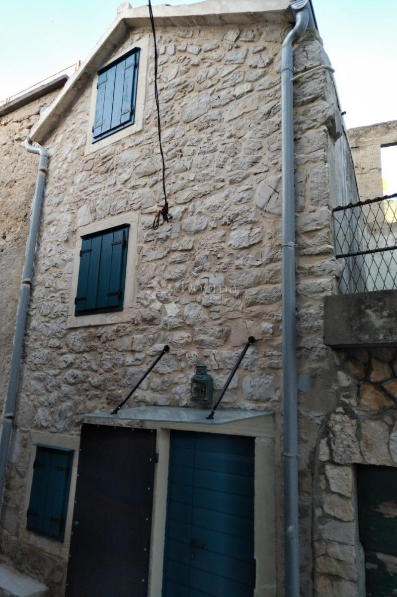 Casa Pirovac, 14m2