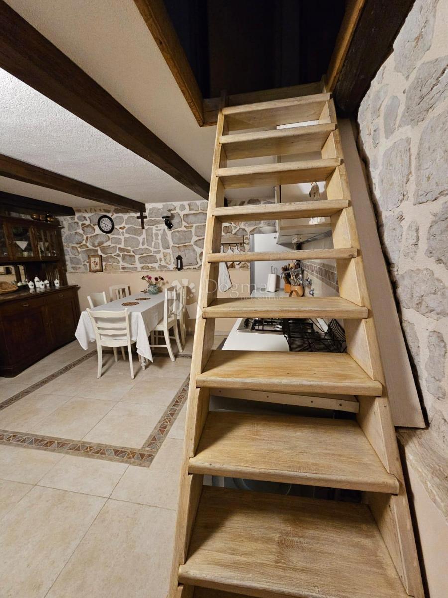 Casa Pirovac, 14m2