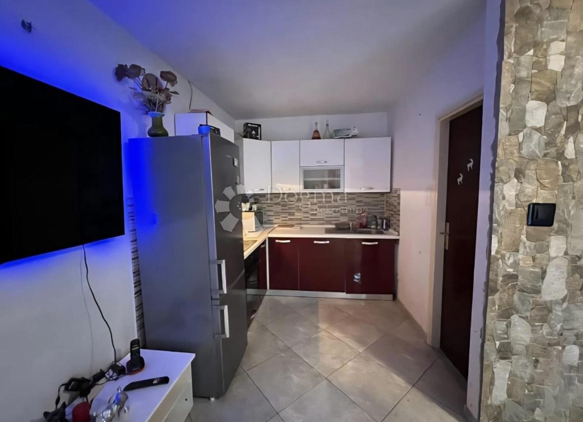 Allogio Drenova, Rijeka, 55m2