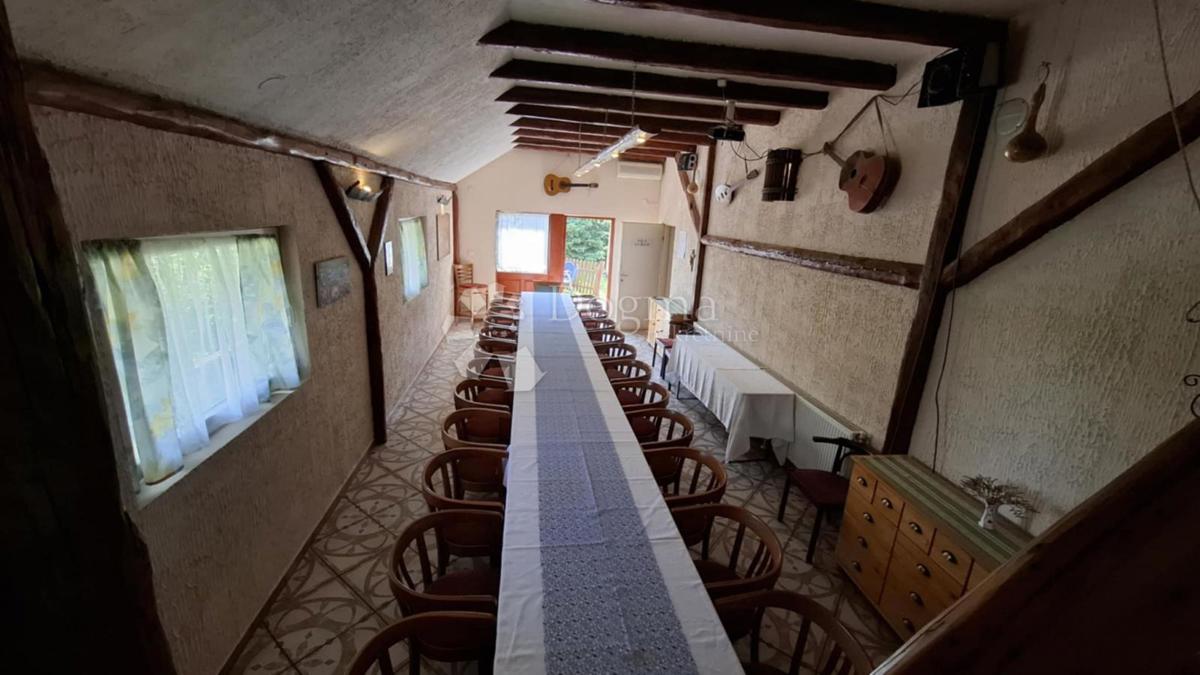 Locale commerciale Hallers, Varaždin, 250m2