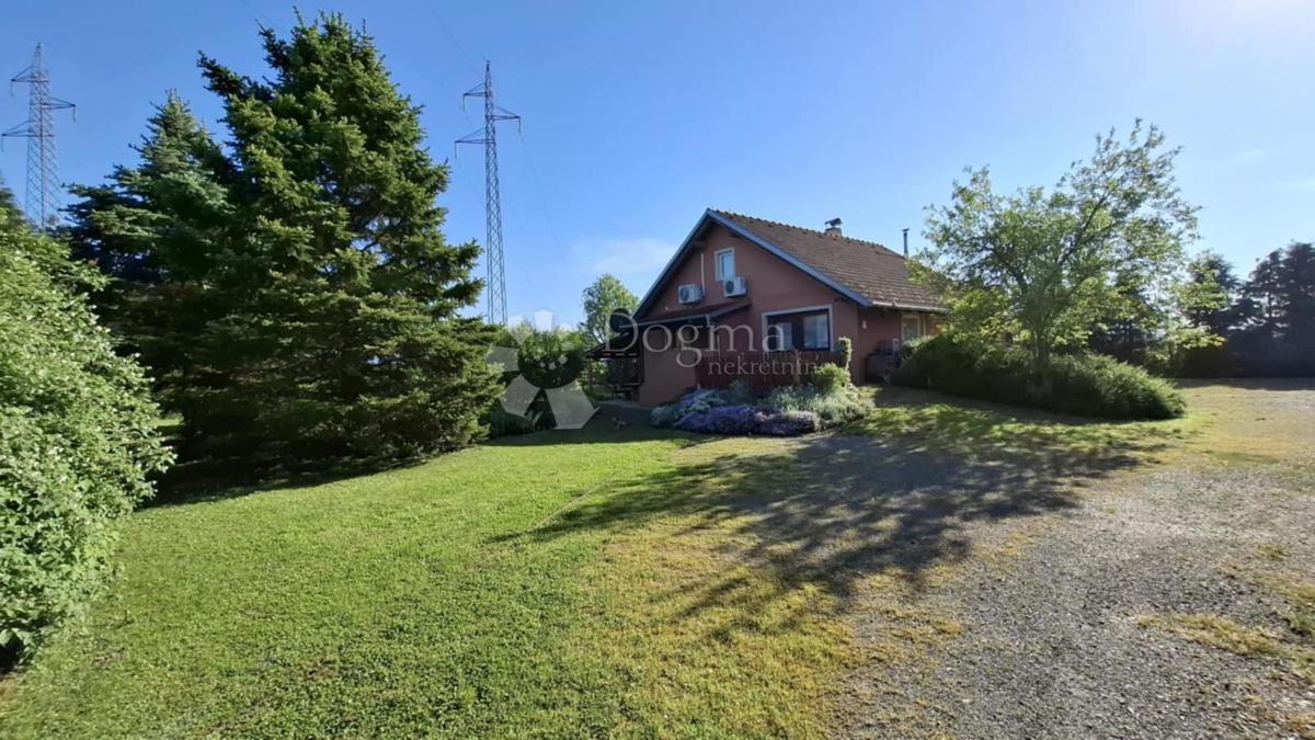 Locale commerciale Hallers, Varaždin, 250m2