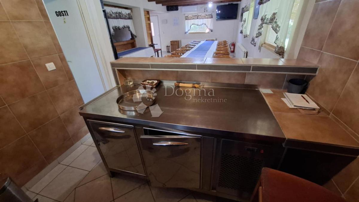 Locale commerciale Hallers, Varaždin, 250m2