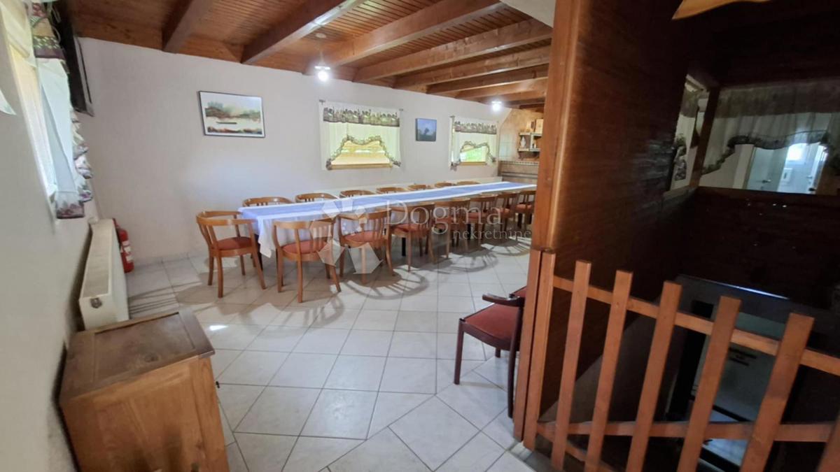 Locale commerciale Hallers, Varaždin, 250m2