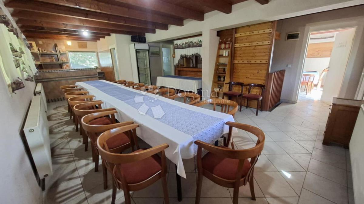 Locale commerciale Hallers, Varaždin, 250m2