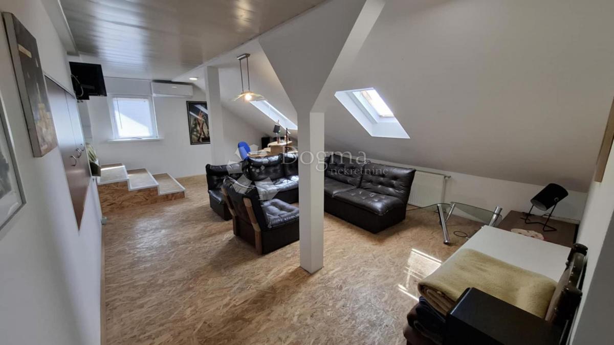 Locale commerciale Hallers, Varaždin, 250m2