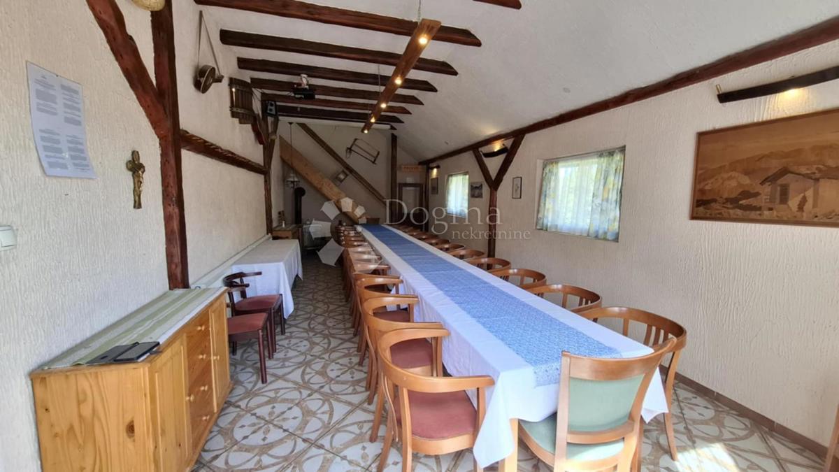 Locale commerciale Hallers, Varaždin, 250m2