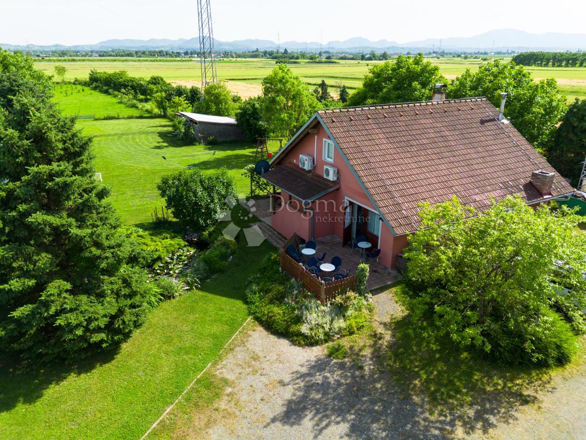 Locale commerciale Hallers, Varaždin, 250m2