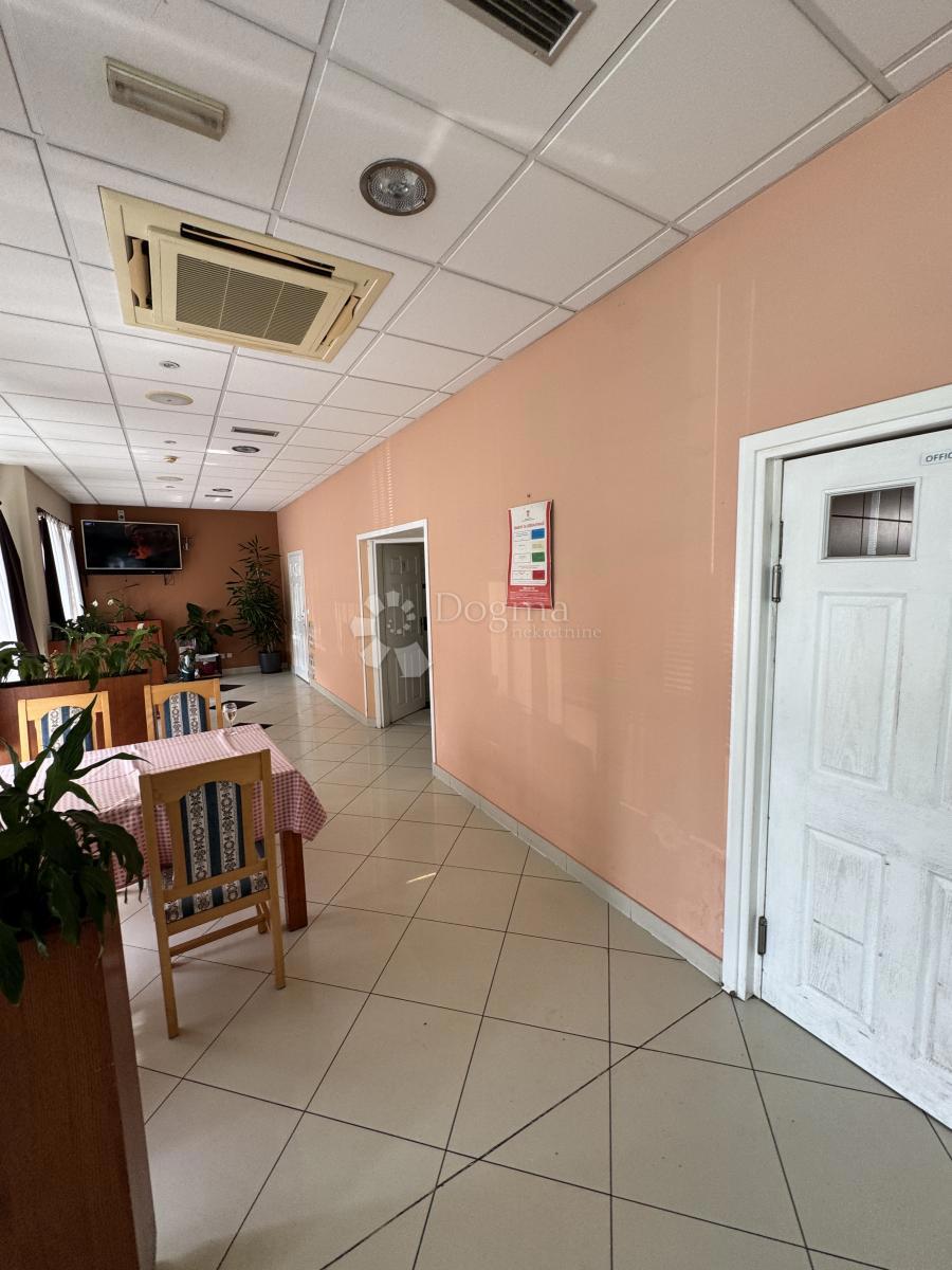 Locale commerciale Črešnjevec, Tuhelj, 312,27m2