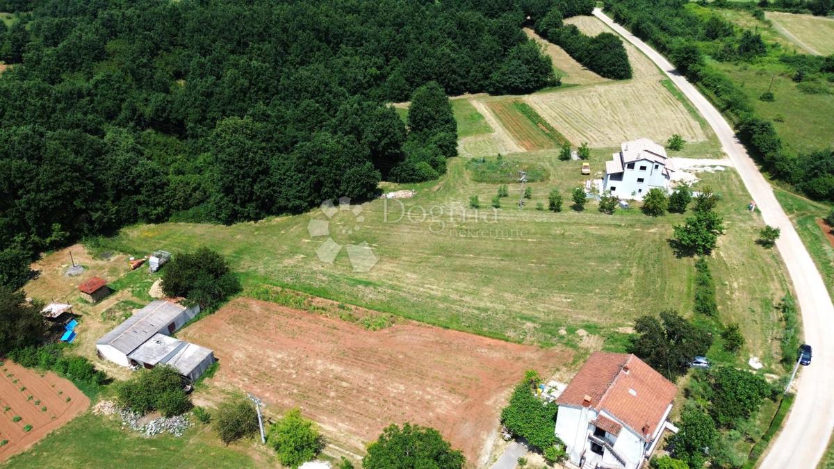 Terreno edificabile Barban, 797m2