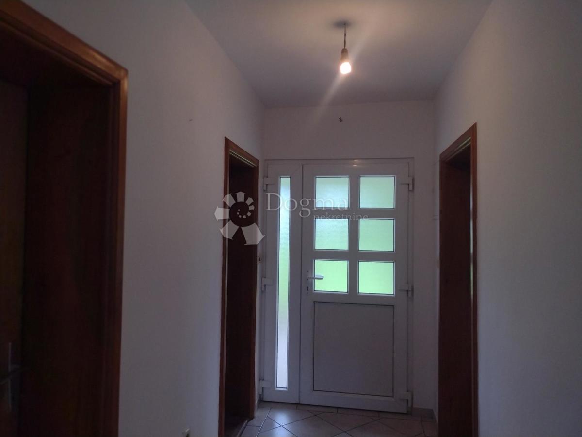 Casa Tušilović, Karlovac - Okolica, 100m2