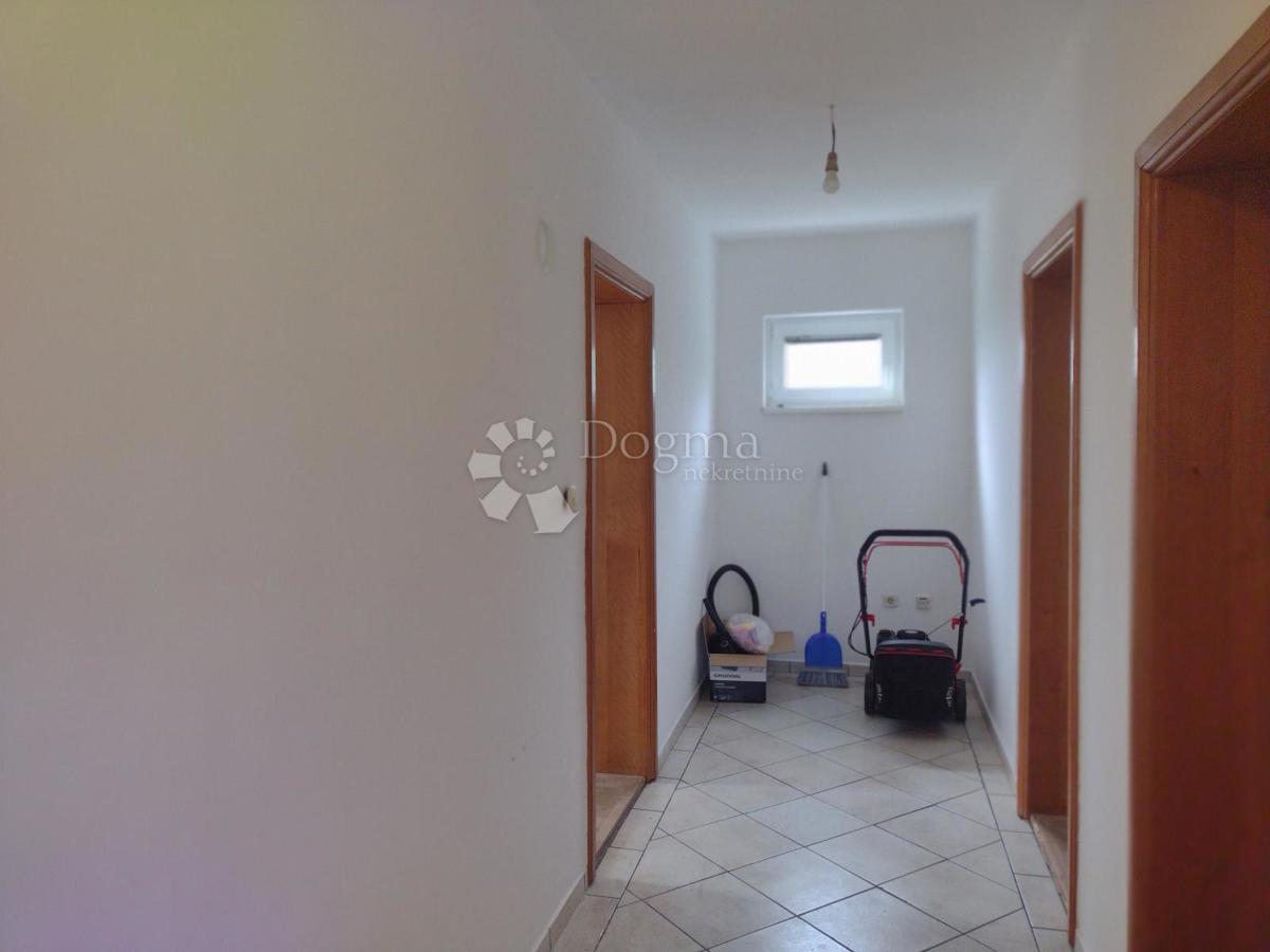 Casa Tušilović, Karlovac - Okolica, 100m2