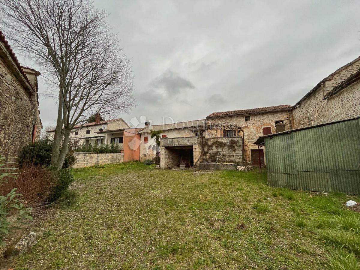 IMMOBILE PER UN PICCOLO COMPLESSO ABITATIVO PRIVATO