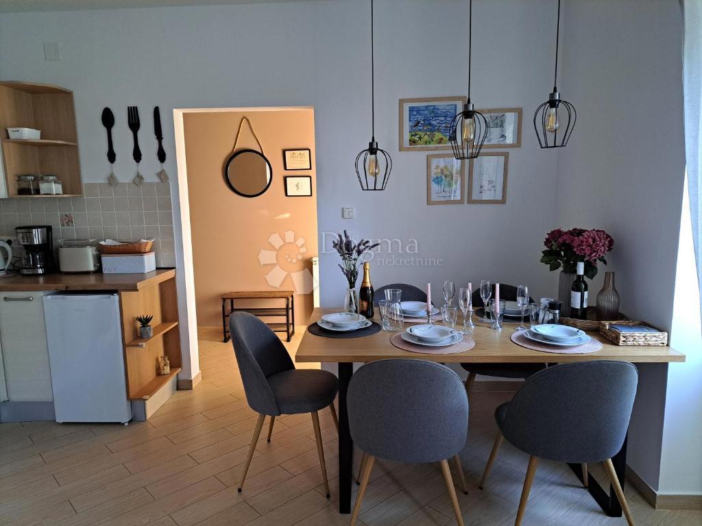 Casa Ičići, Opatija - Okolica, 220m2