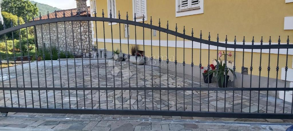 Casa Ičići, Opatija - Okolica, 220m2